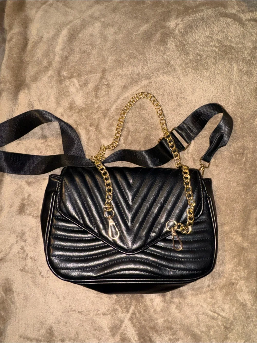 Quilted Black Leather Crossbody Bag with Gold Chain